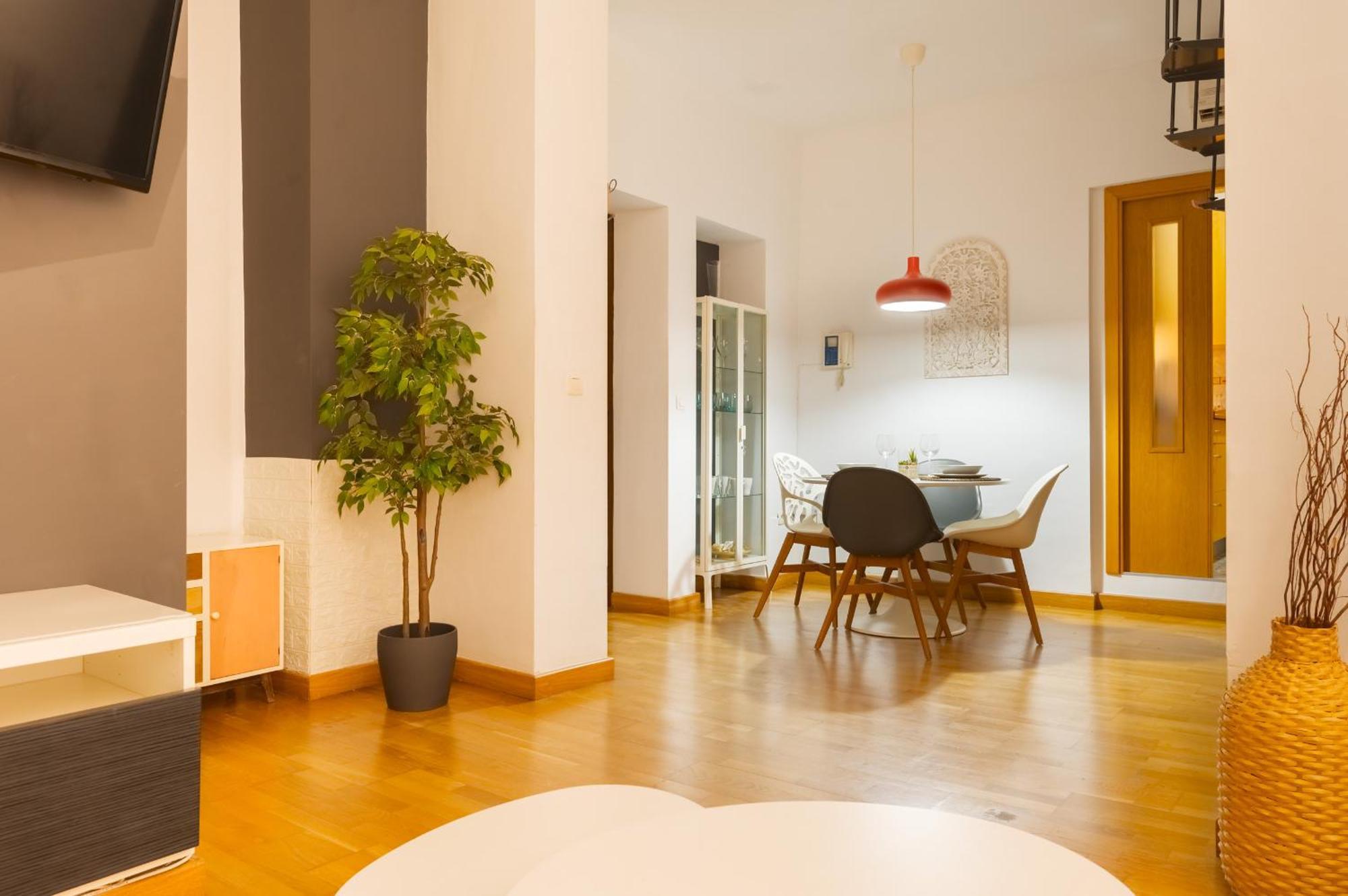 Appartamento Duplex Moderno Alameda Siviglia Esterno foto